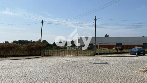 Terreno para Venda em Castêlo da Maia