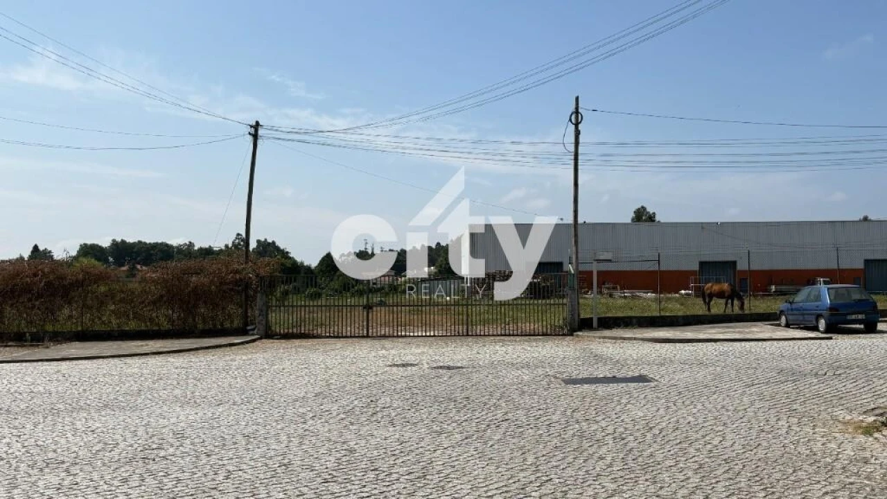 Terreno para Venda em Castêlo da Maia Foto 23