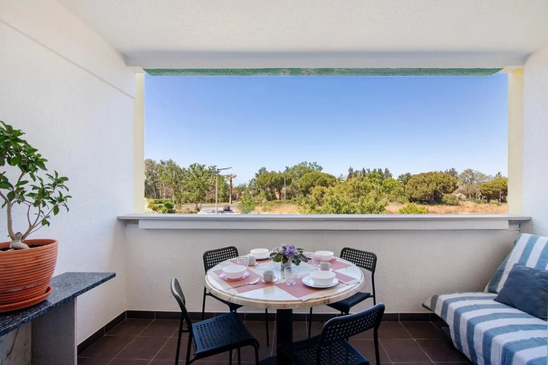 Apartamento T2 para Venda em Quarteira Foto 5
