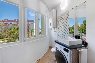 Apartamento T2 para Venda em Quarteira