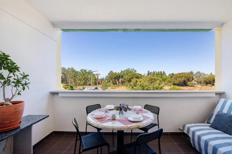 Apartamento T2 para Venda em Quarteira Foto 5