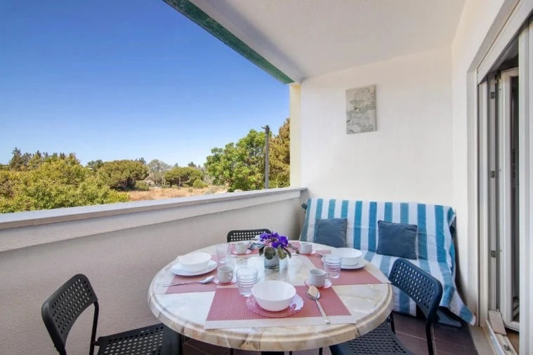 Apartamento T2 para Venda em Quarteira Foto 4