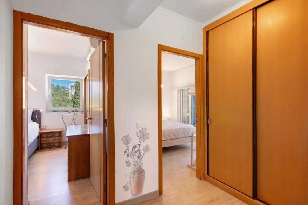 Apartamento T2 para Venda em Quarteira Foto 21