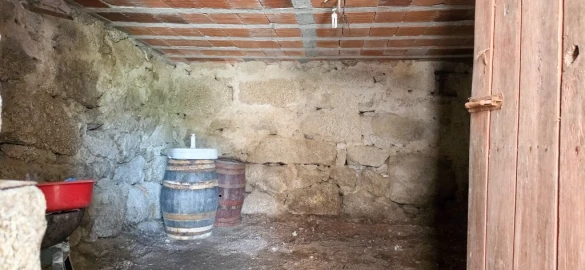Moradia T1 para Venda em Mosteiro