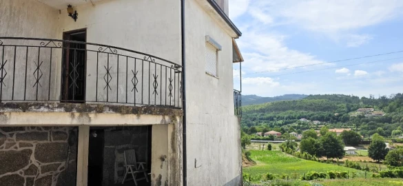 Moradia T1 para Venda em Mosteiro