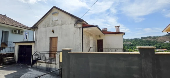 Moradia T1 para Venda em Mosteiro