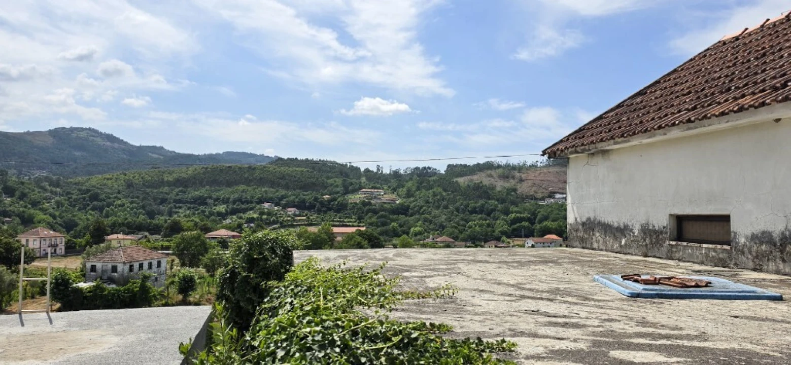 Moradia T1 para Venda em Mosteiro Foto 20