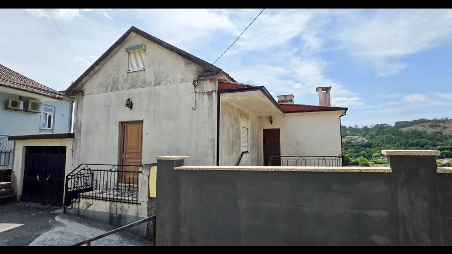 Moradia T1 para Venda em Mosteiro