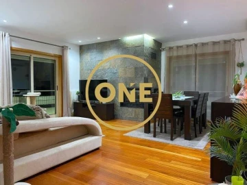 Apartamento T3 para Venda em Castelões