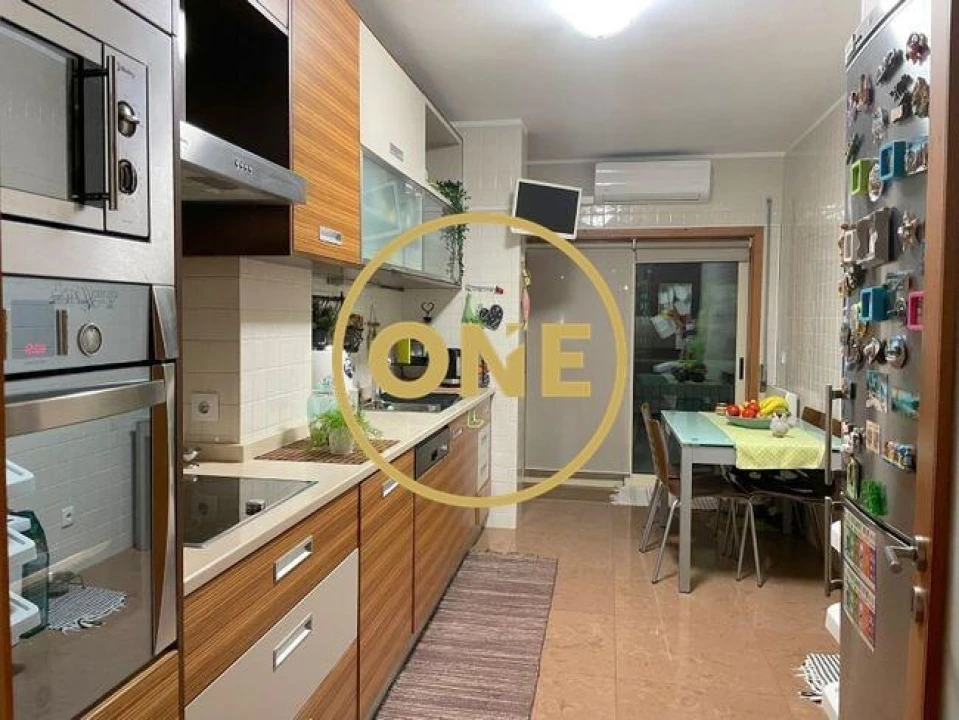 Apartamento T3 para Venda em Castelões Foto 5