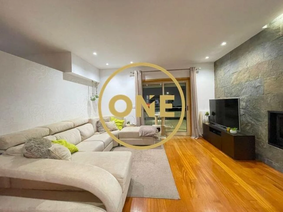 Apartamento T3 para Venda em Castelões Foto 1