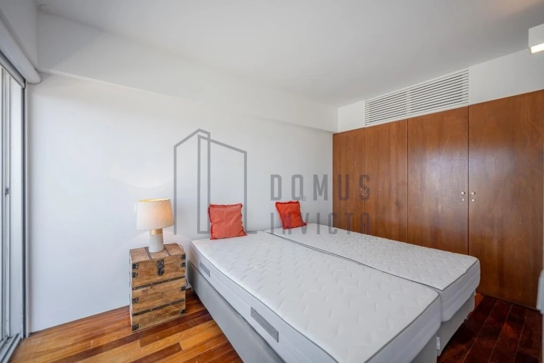 Apartamento T1 para Venda em Lordelo do Ouro e Massarelos Foto 12