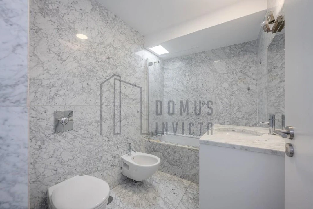 Apartamento T1 para Venda em Lordelo do Ouro e Massarelos Foto 21