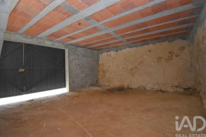 Moradia para Venda em São Miguel, Santa Eufémia e Rabaçal