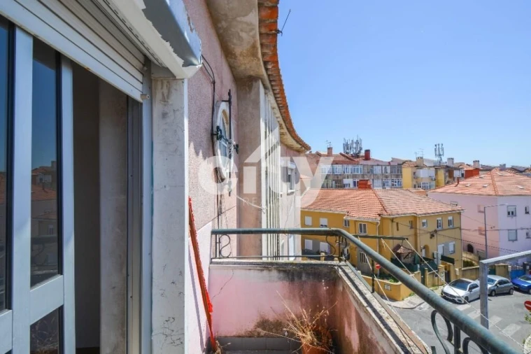 Apartamento T2 para Venda em Falagueira-Venda Nova Foto 13