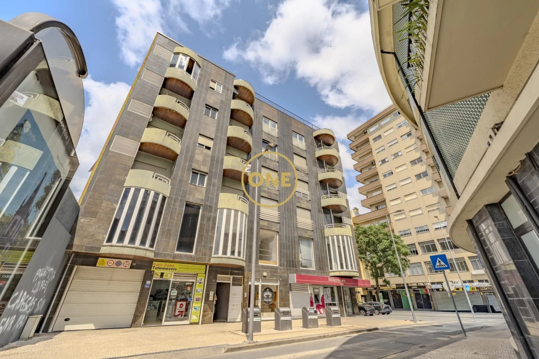 Apartamento T4 para Venda em Bougado (São Martinho e Santiago) Foto 34