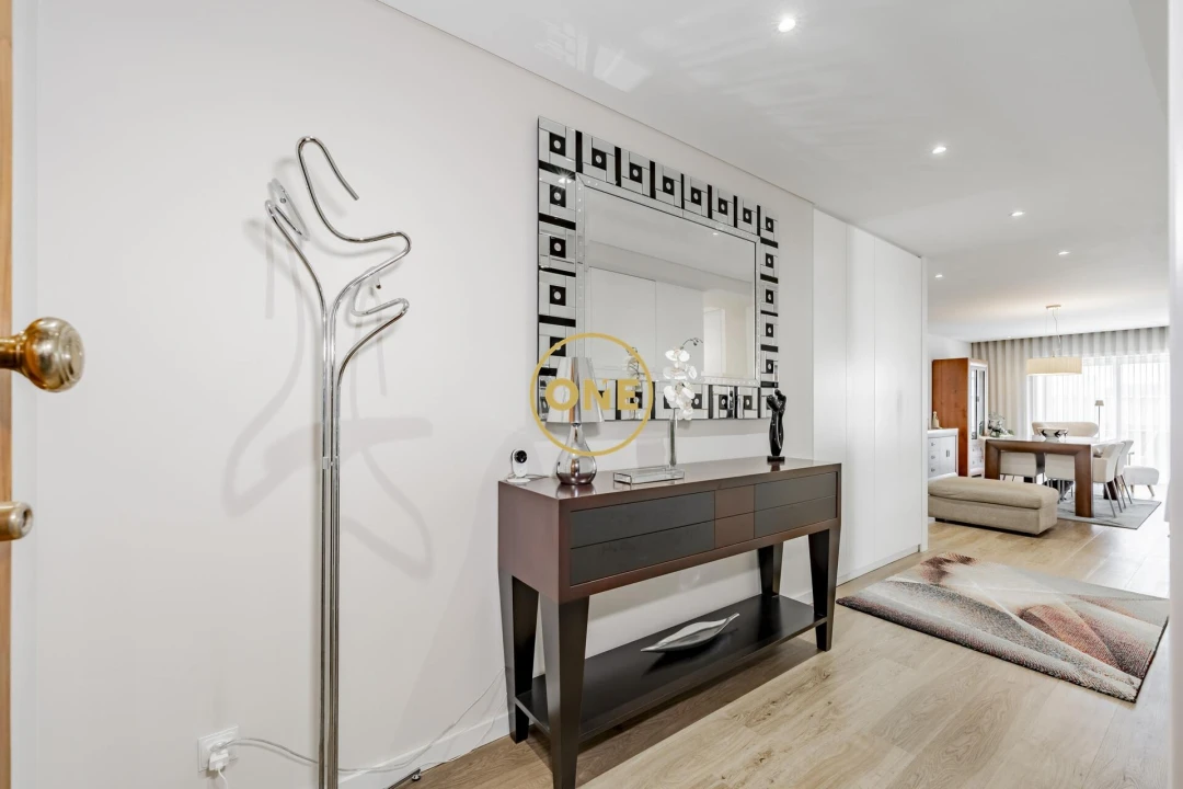 Apartamento T4 para Venda em Bougado (São Martinho e Santiago) Foto 1