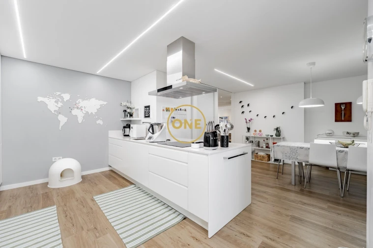 Apartamento T4 para Venda em Bougado (São Martinho e Santiago) Foto 9