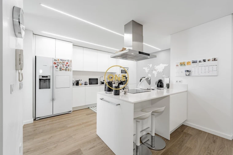 Apartamento T4 para Venda em Bougado (São Martinho e Santiago) Foto 7