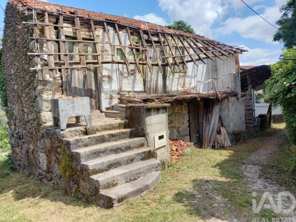 Moradia para Venda em Telões Foto 27