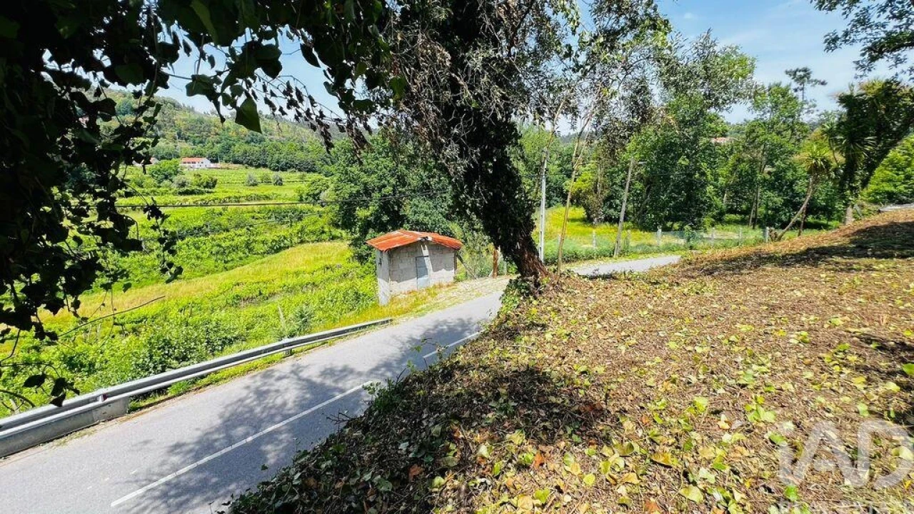 Moradia para Venda em Telões Foto 24