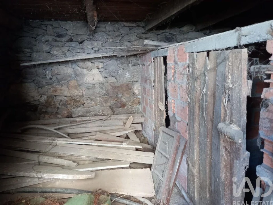 Moradia para Venda em Telões Foto 30