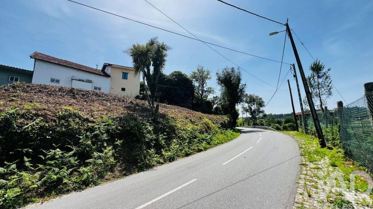 Moradia para Venda em Telões Foto 2