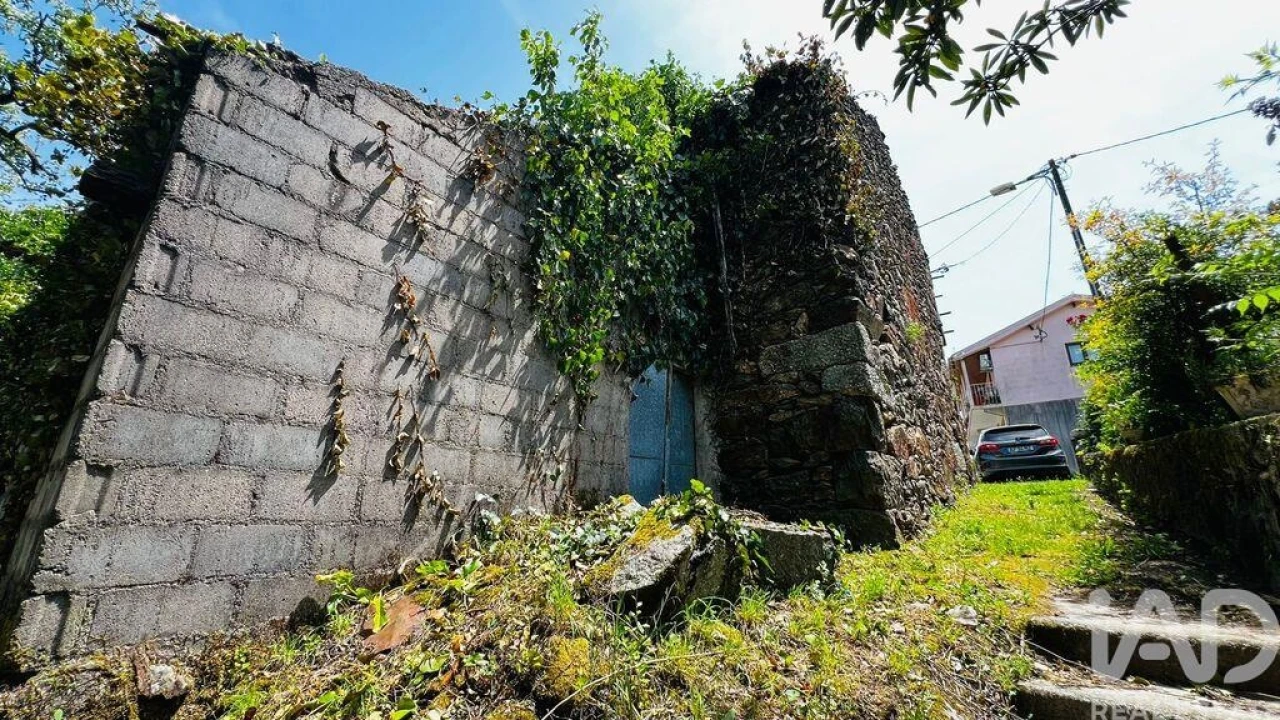 Moradia para Venda em Telões Foto 29