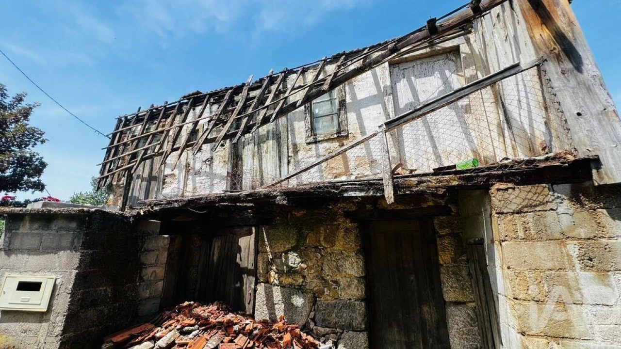 Moradia para Venda em Telões Foto 18