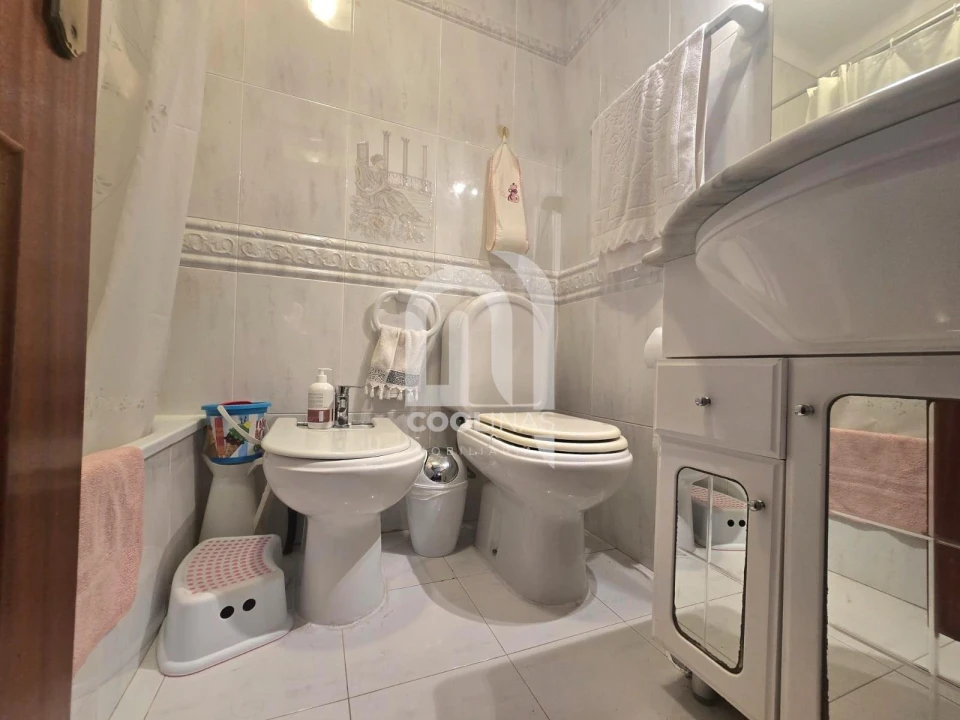 Apartamento T4 para Venda em Caparica e Trafaria Foto 24