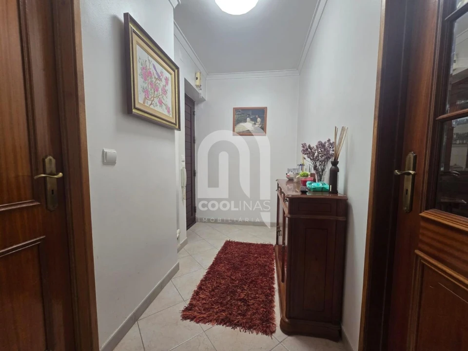 Apartamento T4 para Venda em Caparica e Trafaria Foto 2