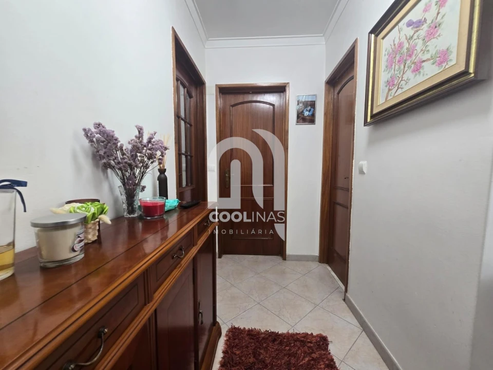 Apartamento T4 para Venda em Caparica e Trafaria Foto 3