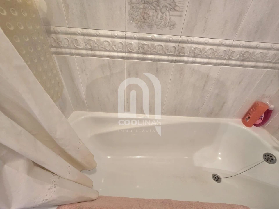 Apartamento T4 para Venda em Caparica e Trafaria Foto 25