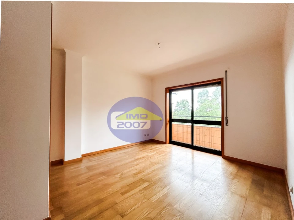 Apartamento T2 para Venda em São João de Ver Foto 9