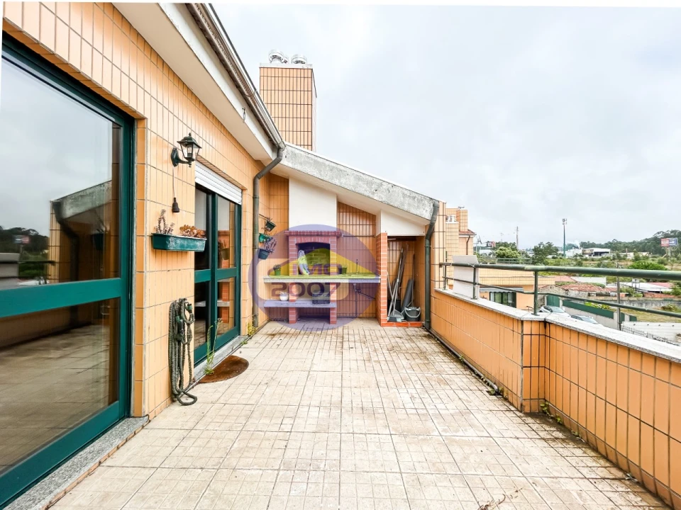 Apartamento T2 para Venda em São João de Ver Foto 1
