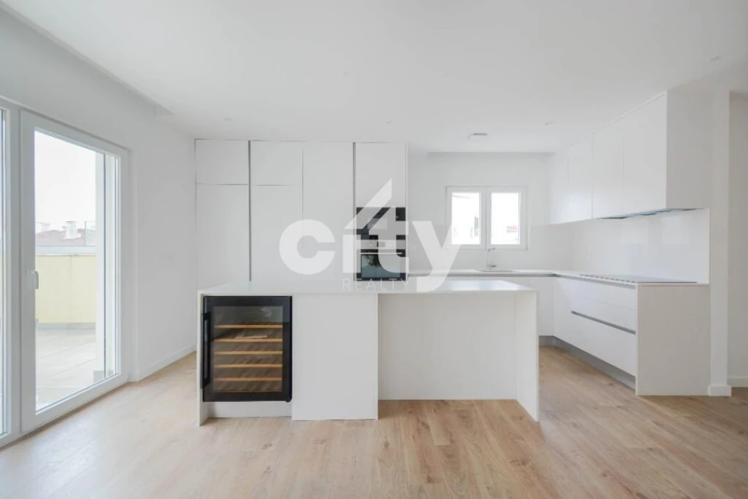 Apartamento T4 para Venda em Mafra Foto 1