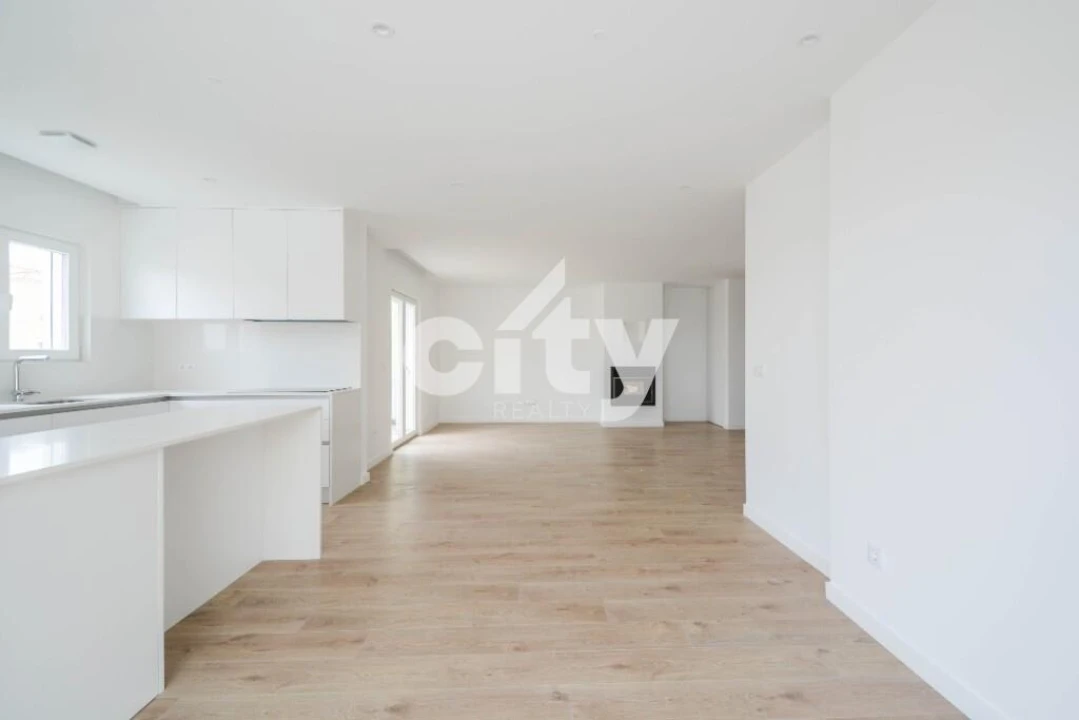 Apartamento T4 para Venda em Mafra Foto 3