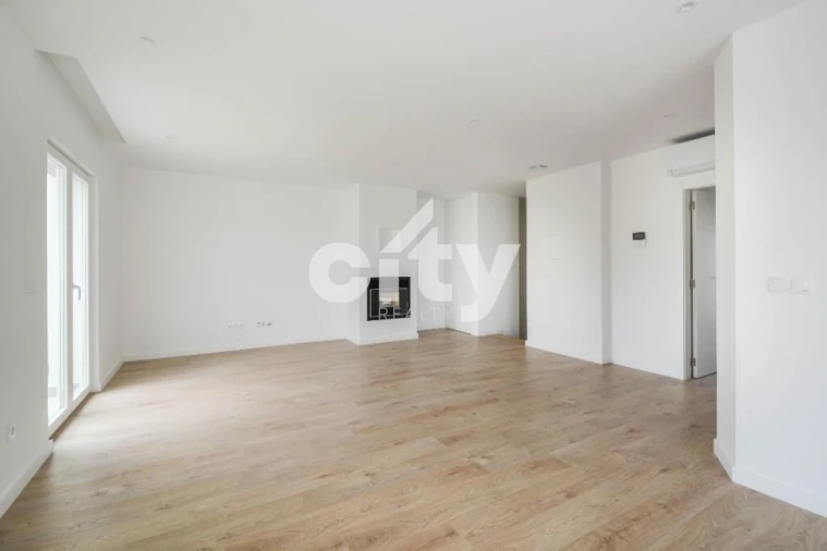 Apartamento T4 para Venda em Mafra Foto 4