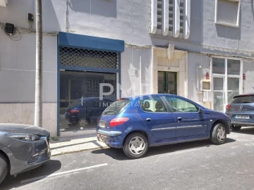 Loja para Arrendamento em Avenidas Novas