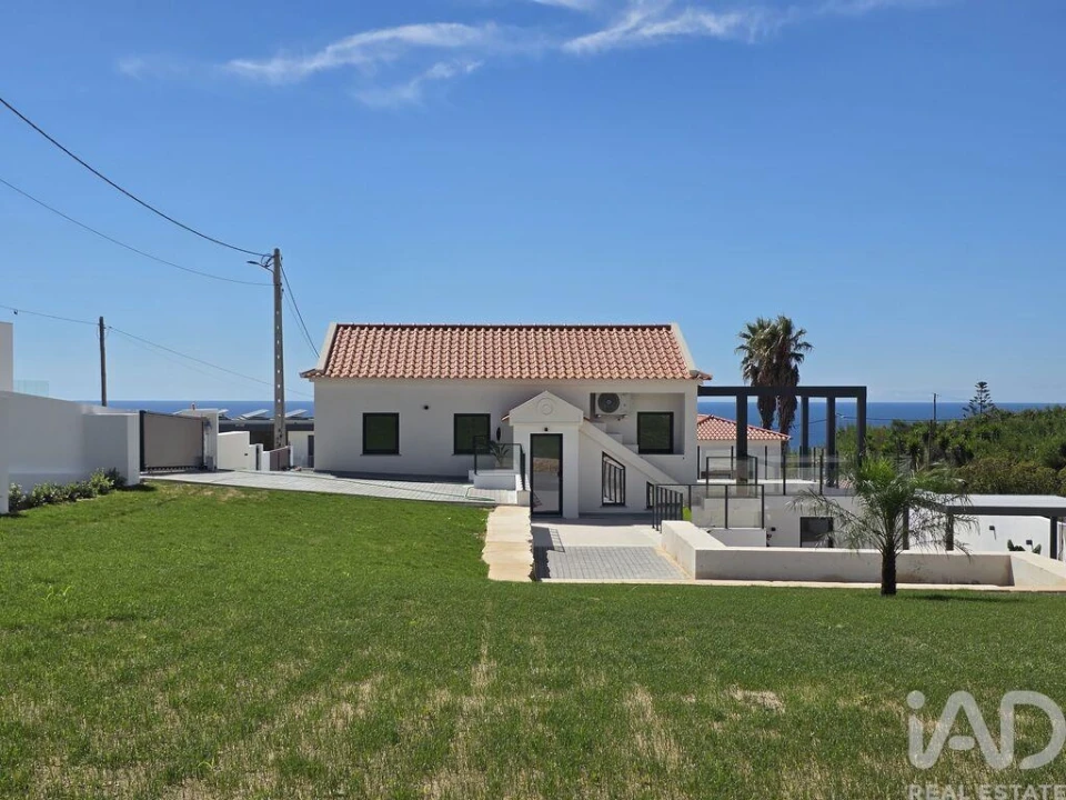 Moradia T3 para Venda em Lourinhã e Atalaia Foto 1