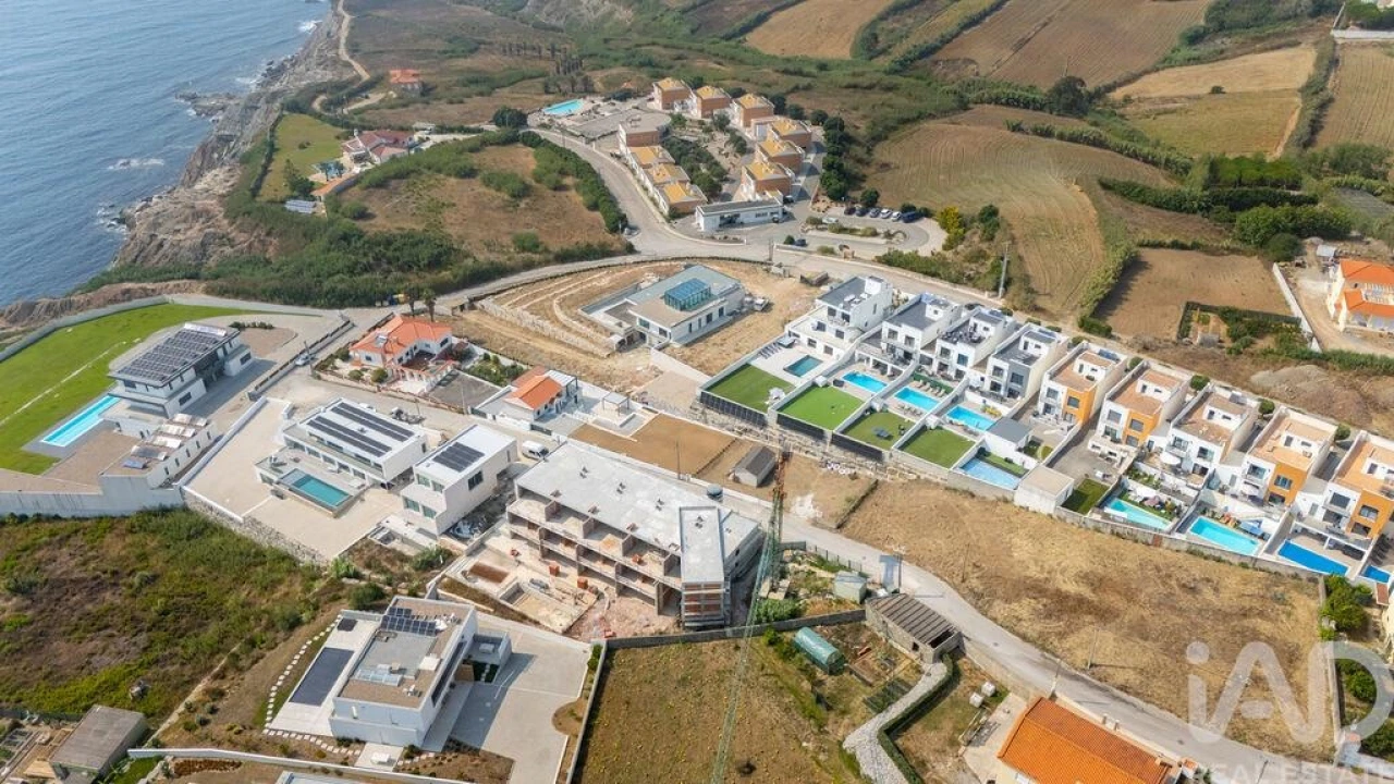 Moradia T3 para Venda em Lourinhã e Atalaia Foto 32
