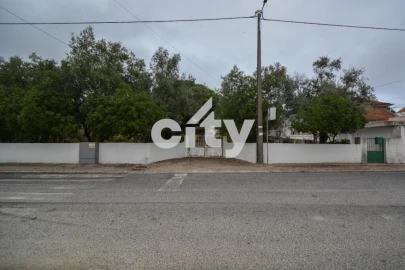 Terreno para Venda em Ramada e Caneças