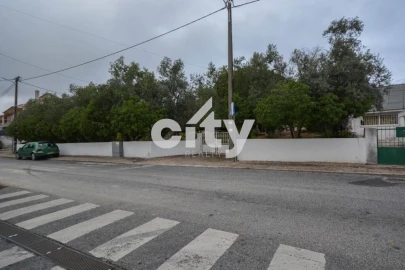 Terreno para Venda em Ramada e Caneças