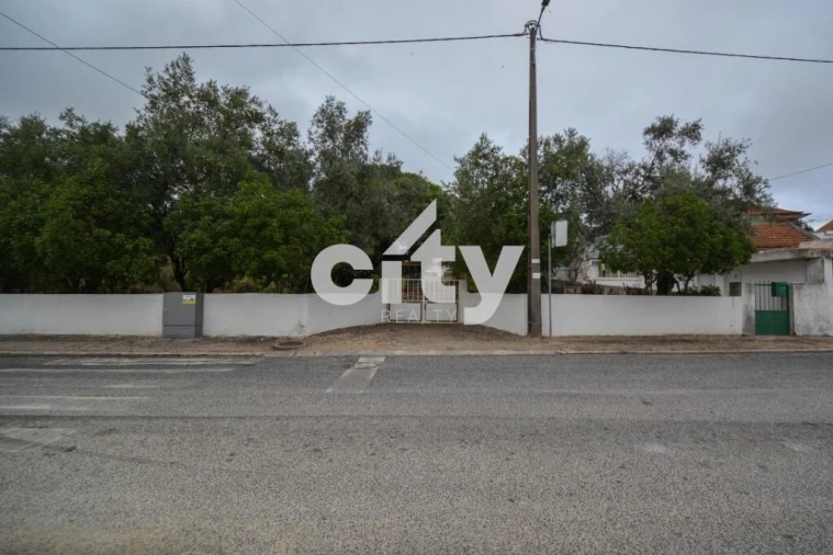 Terreno para Venda em Ramada e Caneças Foto 2