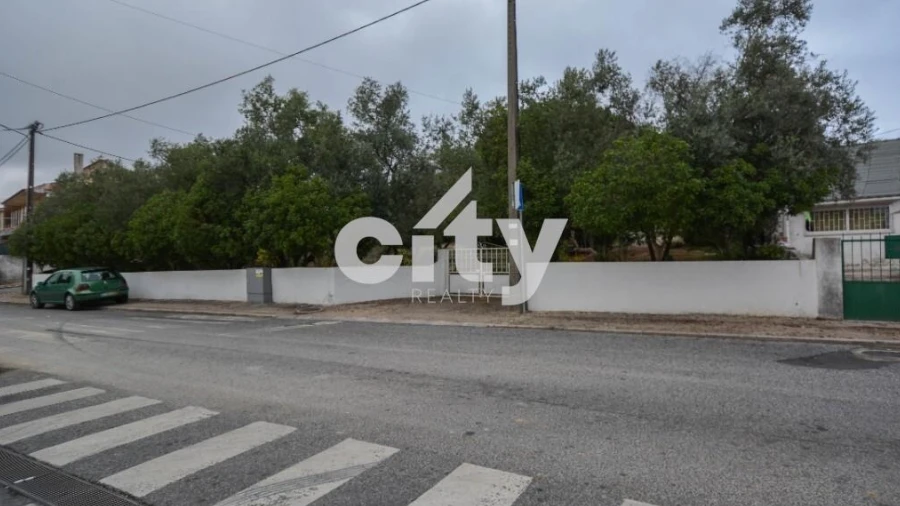 Terreno para Venda em Ramada e Caneças