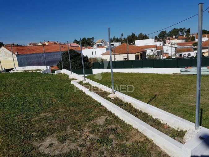 Terreno para Venda em Charneca de Caparica e Sobreda Foto 14