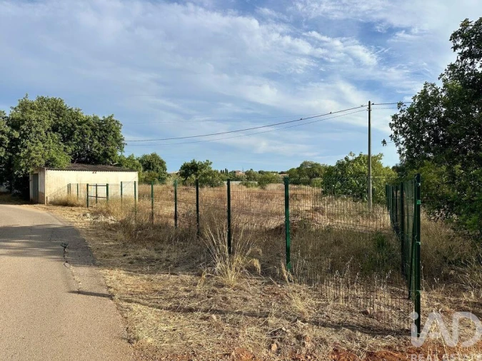 Moradia T4 para Venda em Loule (São Sebastião) Foto 9