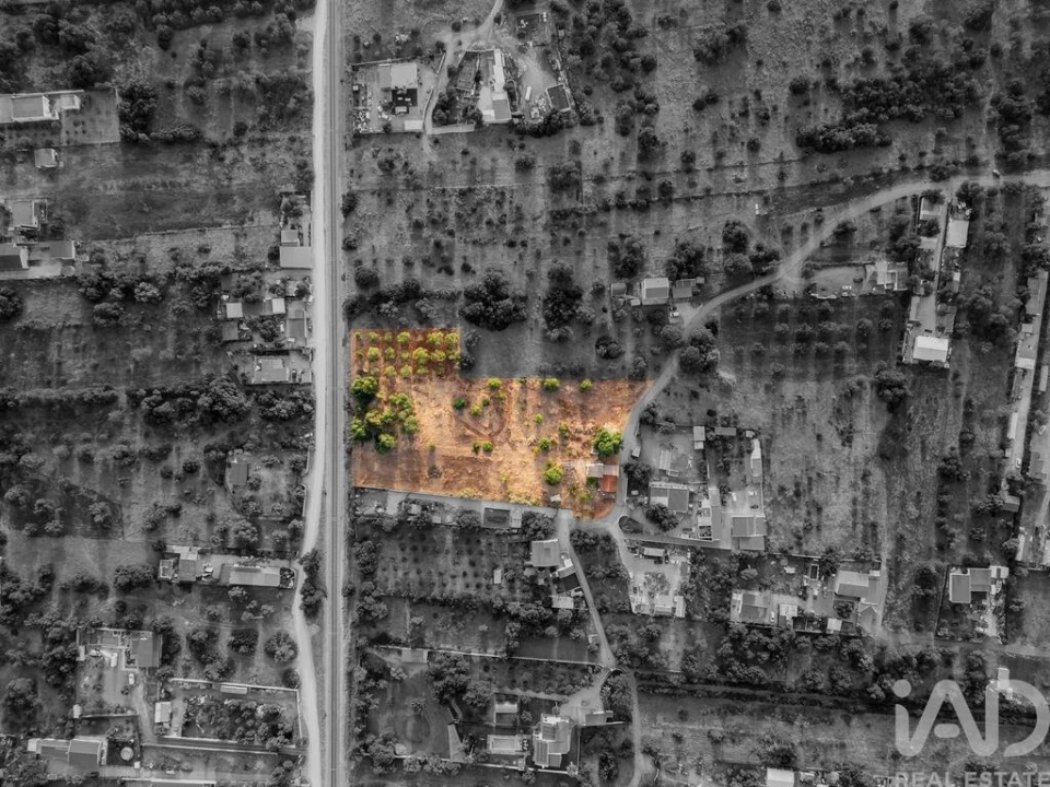 Moradia T4 para Venda em Loule (São Sebastião) Foto 4