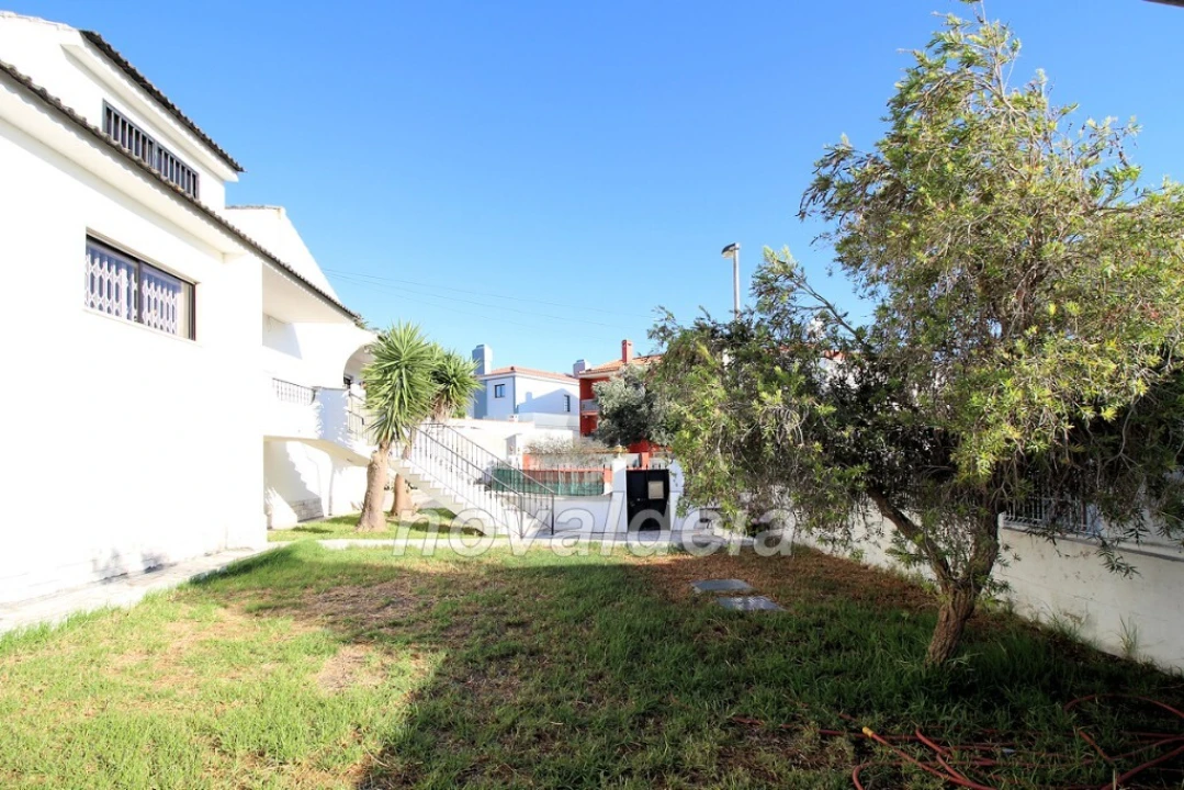 Moradia T5 para Venda em Cascais e Estoril Foto 3
