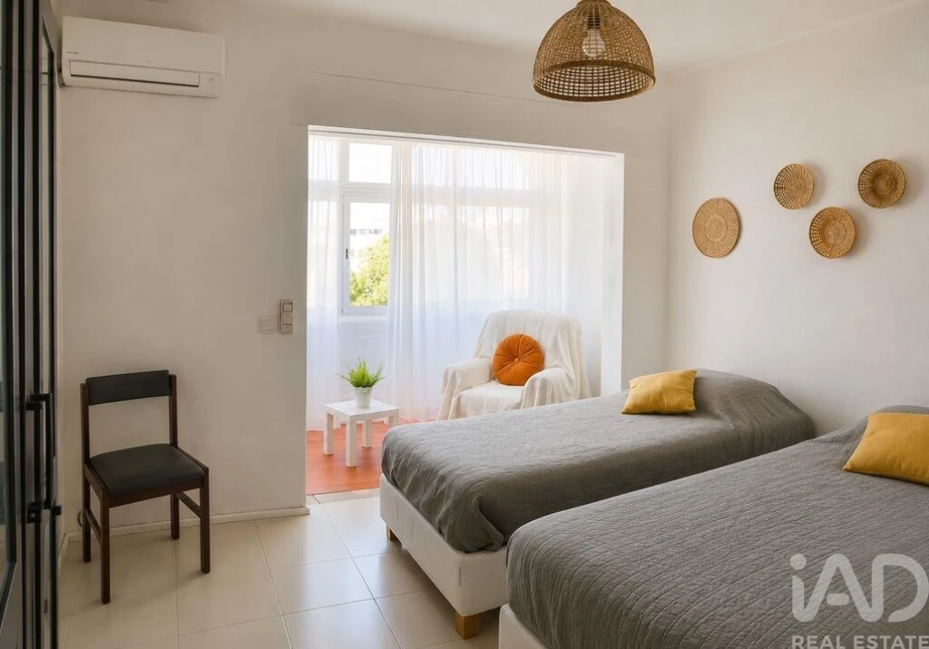 Apartamento T2 para Venda em Quarteira Foto 1
